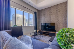 Cozy Stay in Town